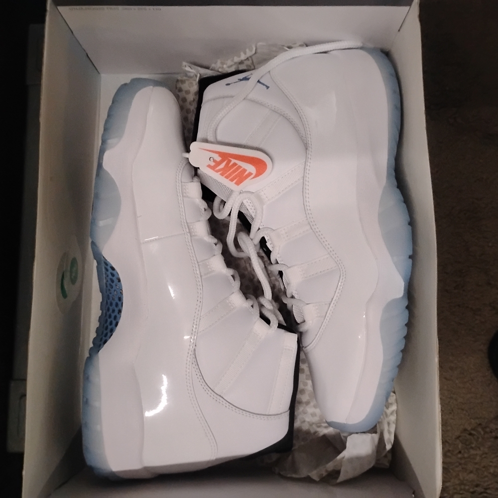 Air Jordan 11 legend blue colmbia